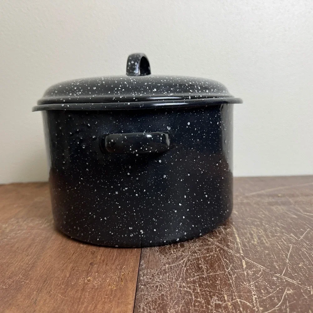 Vintage Black White Speckled Enamel Granite Ware Stock‎ Pot with lid